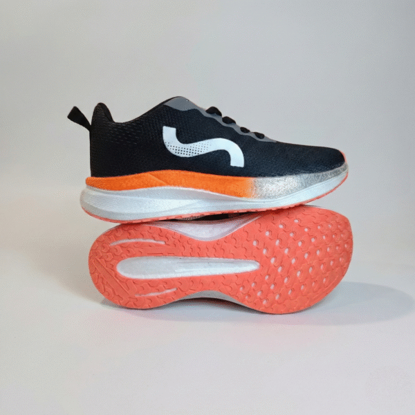 S20 Sanserif Strider