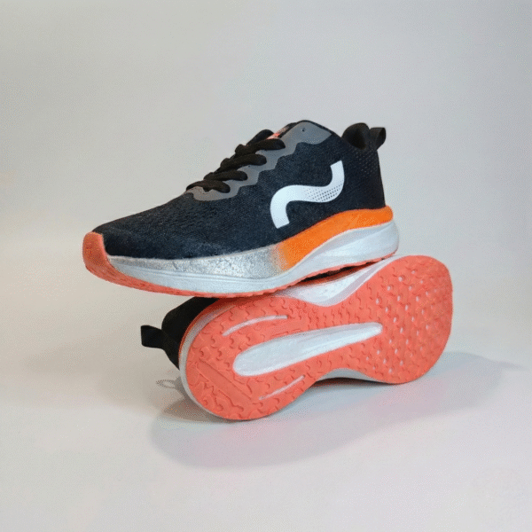 S20 Sanserif Strider